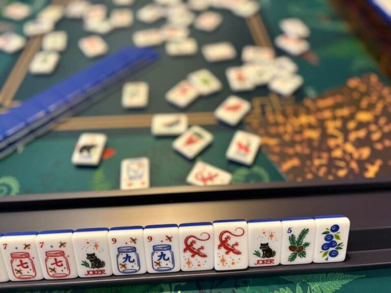 The Difference between Chinese Mah jongg Set and American Mah jongg Set Include